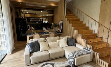 DIJUAL RUMAH 3 LANTAI DI BSD CITY TANGERANG DEKAT TOL BIO DISTRICT