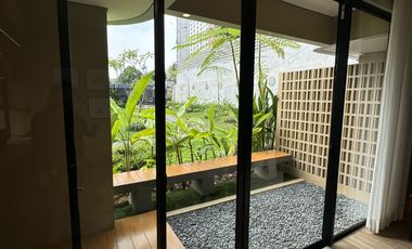 DIJUAL RUMAH 3 LANTAI DI BSD CITY TANGERANG DEKAT TOL BIO DISTRICT