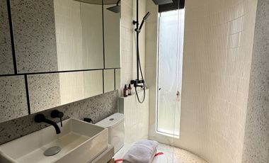 DIJUAL RUMAH 3 LANTAI DI BSD CITY TANGERANG DEKAT TOL BIO DISTRICT