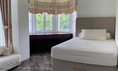 Rumah Hook Full Furnish Full Renovasi Taman Himalaya Lippo Karawaci