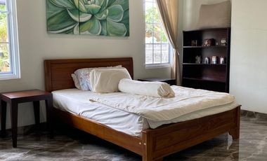 Rumah Hook Full Furnish Full Renovasi Taman Himalaya Lippo Karawaci