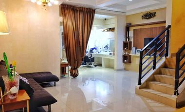 Turun Harga, Rumah 3 Lantai Minimalis, Janur Elok, 9x17, Jalan 3 Mobil