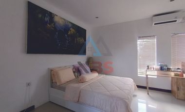 Dijual Villa Cantik 2 lantai Dengan Taman Indah nusa dua