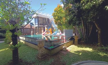 Dijual Villa Cantik 2 lantai Dengan Taman Indah nusa dua