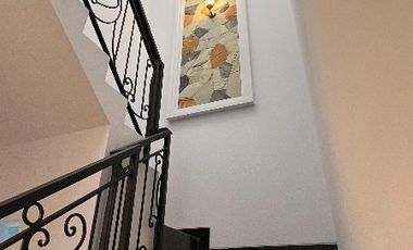 DI JUAL RUMAH CANTIK DI DALAM CLUSTER SIAP HUNI LENTENG AGUNG JAK SEL