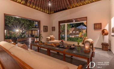 FREEHOLD | LUXURY TROPICAL DESIGN & PRIME LOCATION OF SEMINYAK