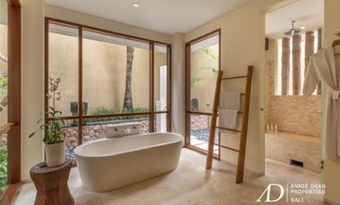 FREEHOLD | LUXURY TROPICAL DESIGN & PRIME LOCATION OF SEMINYAK