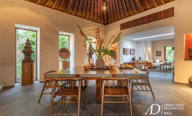 FREEHOLD | LUXURY TROPICAL DESIGN & PRIME LOCATION OF SEMINYAK