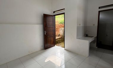 Dijual Rumah Redy Stok dengan Suasana yang Asri