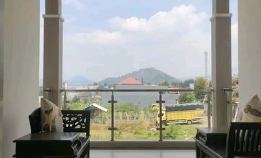 Dijual Rumah / Villa Mewah di Cipanas Puncak