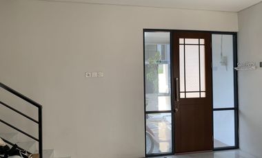 Disewakan Rumah 2 lantai SKYVILLE RESIDENCE Sidoarjo
