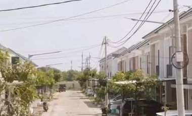 Disewakan Rumah 2 lantai SKYVILLE RESIDENCE Sidoarjo