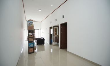 Jual Rumah SHM 2 Lantai Akses Dekat Stasiun Cakung Harga Nego J-19298