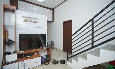 Jual Rumah SHM 2 Lantai Akses Dekat Stasiun Cakung Harga Nego J-19298