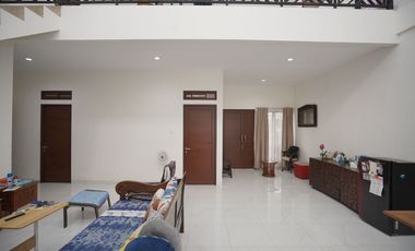 Rumah Modern 2 Lt Dekat Tol Pondok Gede Timur 2 Hadap Timur J-25781