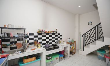 Rumah Modern 2 Lt Dekat Tol Pondok Gede Timur 2 Hadap Timur J-25781