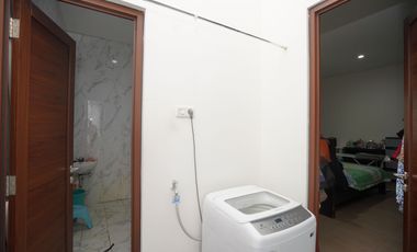 Rumah Modern 2 Lt Dekat Tol Pondok Gede Timur 2 Hadap Timur J-25781