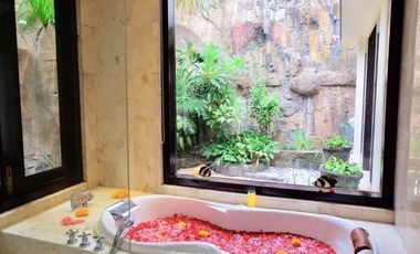 TURUN HARGA Villa Jual dekat Sidewalk Jimbaran, View Jimbaran Bay di Bukit Jimbaran