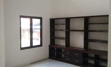 Dijual Rumah 3setengah lantai di Hook BNR