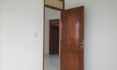 Dijual Rumah 3setengah lantai di Hook BNR