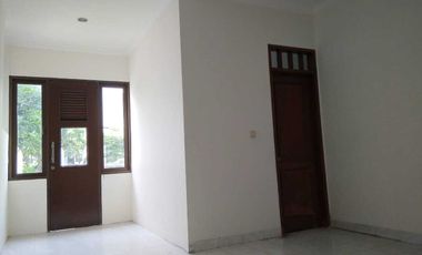Dijual Rumah 3setengah lantai di Hook BNR