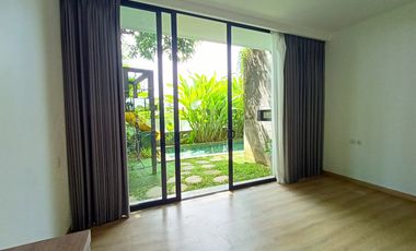 Rumah Style villa 4BR - 490SQM - 9,1 Milliar/Nego di Renon