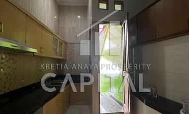 Rumah siap huni di Setraduta untuk kamu sewa nih, dekat tol Pasteur