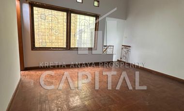 Rumah siap huni di Setraduta untuk kamu sewa nih, dekat tol Pasteur