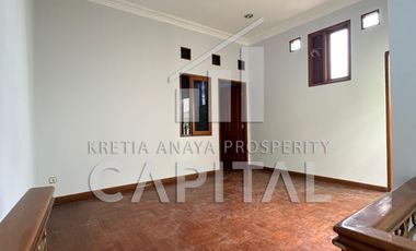 Rumah siap huni di Setraduta untuk kamu sewa nih, dekat tol Pasteur