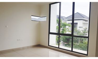 Summarecon Bandung 4 Kamar. Lebar muka 10 di Cluster Btari Summarecon