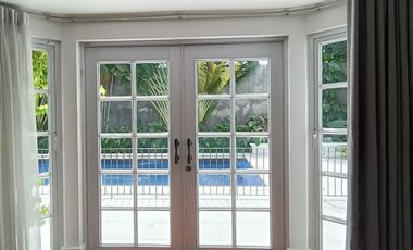 Disewakan Rumah American Style, Kolam Renang dan Asri di Kemang