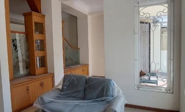 disewakan rumah central park mulyosari