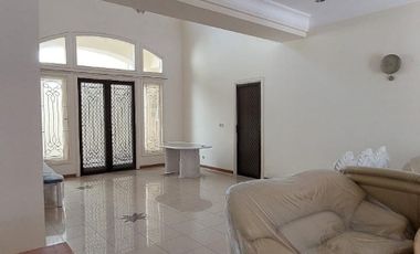 disewakan rumah central park mulyosari