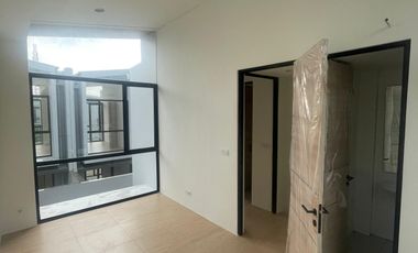 Disewakan Rumah 2 Lantai di Cendana Essence Lippo By Rumah Chinida