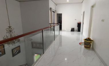 Rumah LT 240 Hadap Utara 15 Mnt ke Pintu Tol Bekasi Barat 1 J-34091