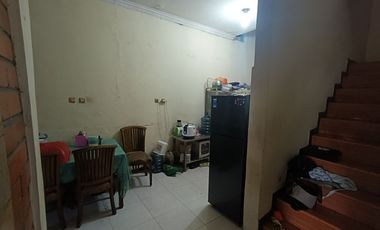 Rumah 5 Kamar Tidur SHM 10 Mnt ke  Summarecon Bekasi Siap KPR J-34121