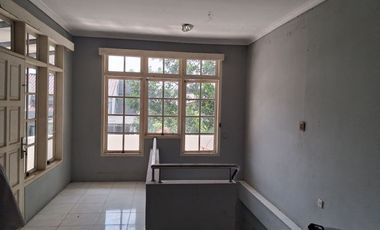 Rumah 7 Kamar Tidur Siap KPR 7 Mnt ke Lippo Plaza Ekalokasari J-35112