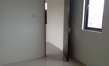 Rumah 2 Lt SHM dekat RSUD Jatisampurna Kota Bekasi Siap KPR J-32719