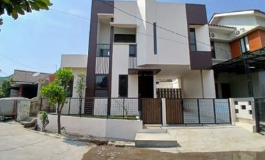 Rumah 2 Lt SHM dekat RSUD Jatisampurna Kota Bekasi Siap KPR J-32719