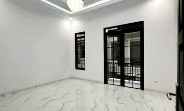 Brand New Modern House 3 Lantai Jagakarsa Area Jak-Sel