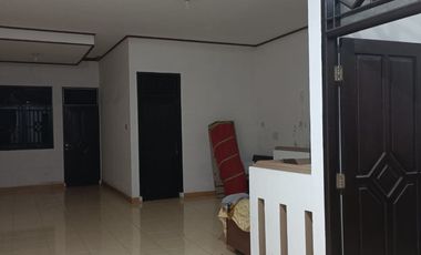 Rumah Strategis 5 Mnt ke LRT Station Jatibening Baru Hadap selatan J-27530