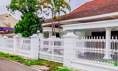 dijual rumah jajar bagus