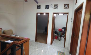 Rumah Strategis 2 Lt Bisa Nego 15 Mnt ke RS. Taman Harapan Baru J-27529