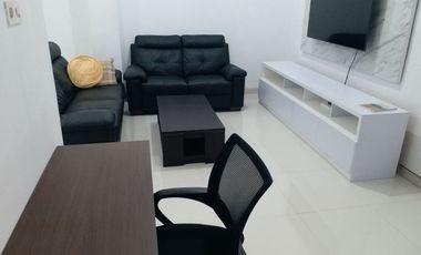 Rumah mewah 1,5 lantai plus furnish dekat hotel alila pajang Laweyan