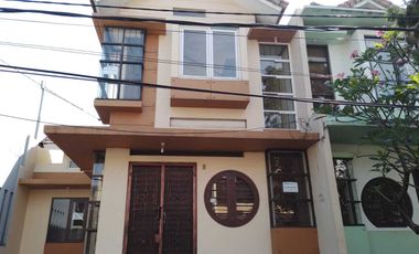 Disewakan Rumah 2 Lantai di Taman Kyoto Karawaci By Rumah Chinida