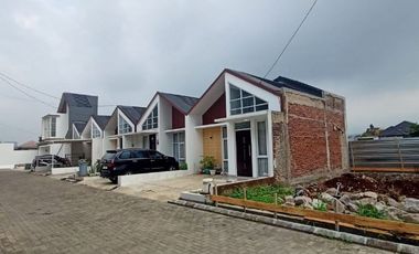 Tinggal Bawa Uang Dan Baju