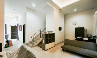 Rumah SHM Luas dekat Gerbang Tol Jati Warna Siap KPR J-33942