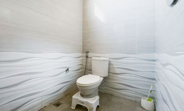 Rumah SHM Luas dekat Gerbang Tol Jati Warna Siap KPR J-33942