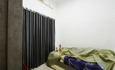 Rumah SHM Luas dekat Gerbang Tol Jati Warna Siap KPR J-33942