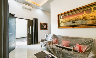 Rumah SHM Luas dekat Gerbang Tol Jati Warna Siap KPR J-33942